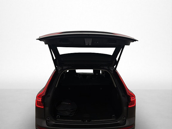 Volvo XC60 27 of 30