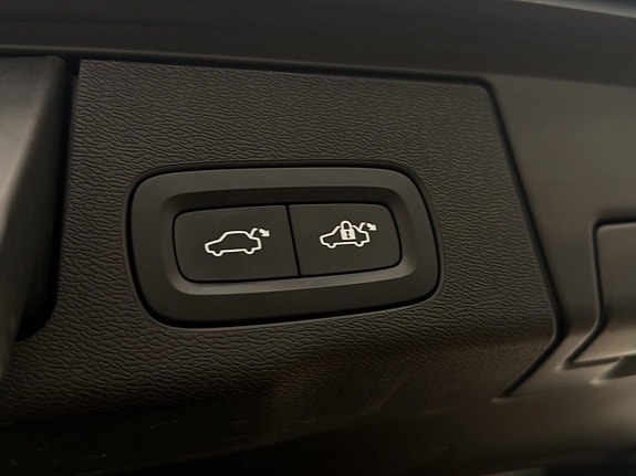 Volvo XC60 28 of 30
