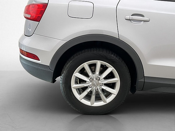 Audi Q3 27 of 28
