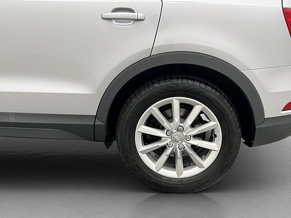Audi Q3 26 of 28