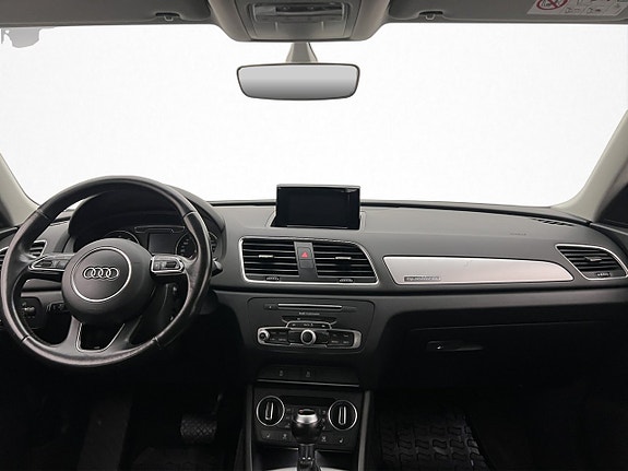 Audi Q3 20 of 28