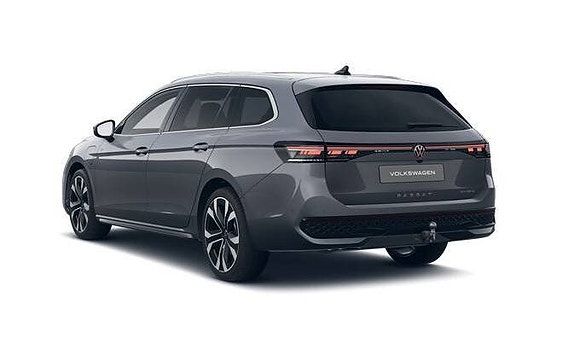Volkswagen Passat 4 of 7