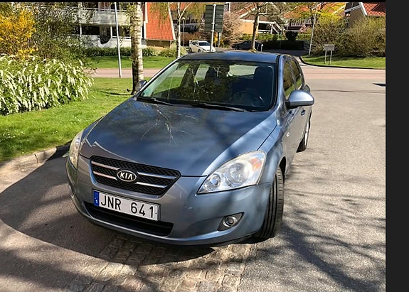Kia Ceed 4 of 6