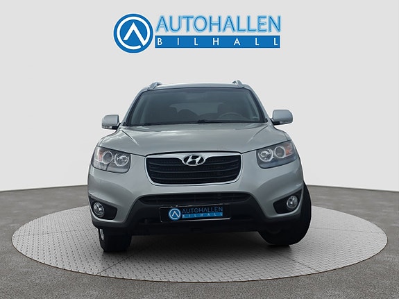 Hyundai Santa Fe 2 of 13