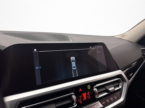 BMW 330e 15 of 30