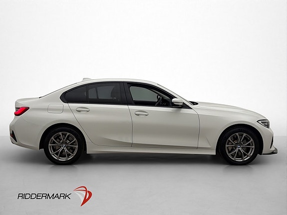 BMW 330e 9 of 30