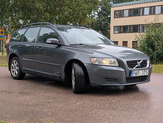 Volvo V50 6 of 8