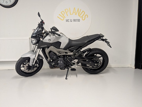 Yamaha MT-09 ABS (akrapovic) 4 of 7