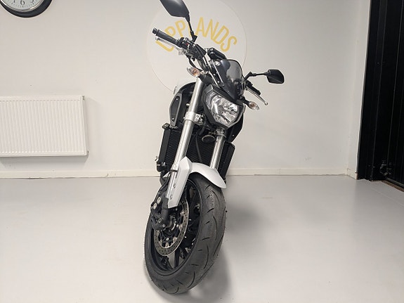 Yamaha MT-09 ABS (akrapovic) 3 of 7