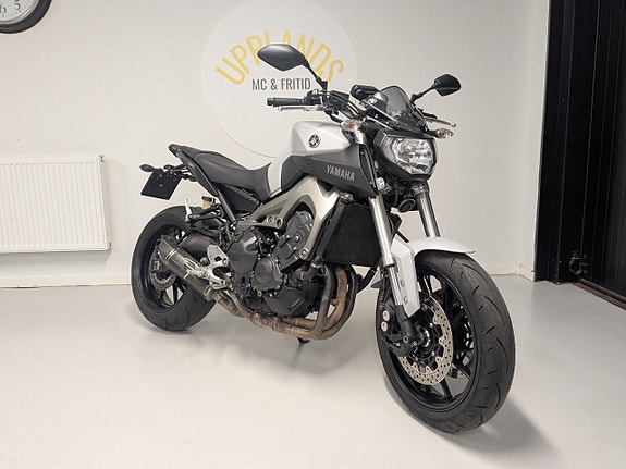 Yamaha MT-09 ABS (akrapovic)