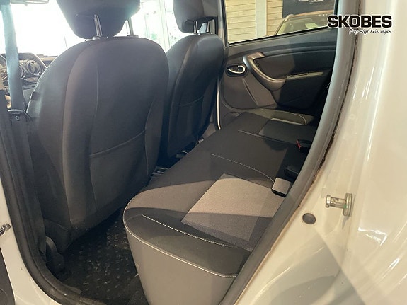 Dacia Duster 8 of 19