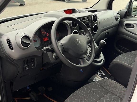 Peugeot Partner Tepee 15 of 26