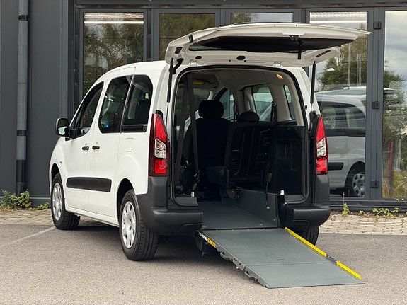 Peugeot Partner Tepee 14 of 26