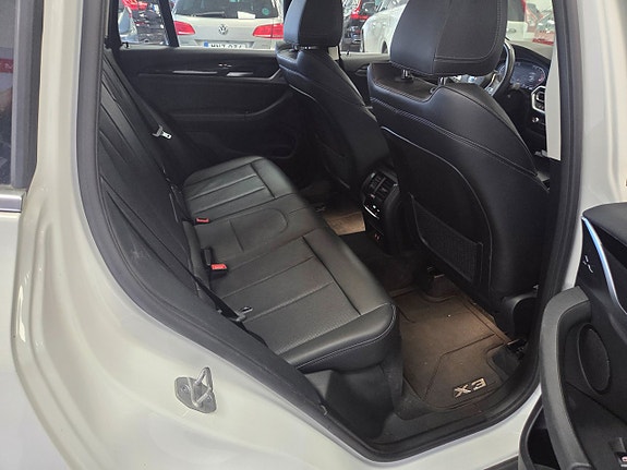 BMW X3 11 of 26