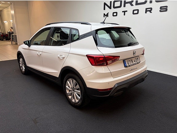 Seat Arona 3 of 12