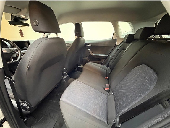 Seat Arona 6 of 12