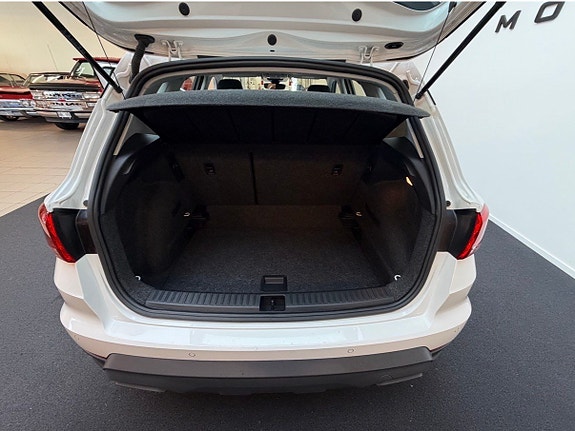 Seat Arona 8 of 12