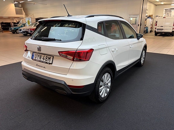 Seat Arona 4 of 12