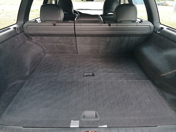 Volvo V70 8 of 23