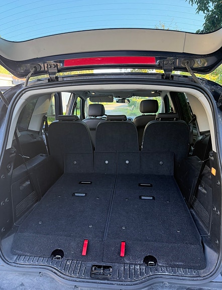 Ford S-MAX 7 of 13