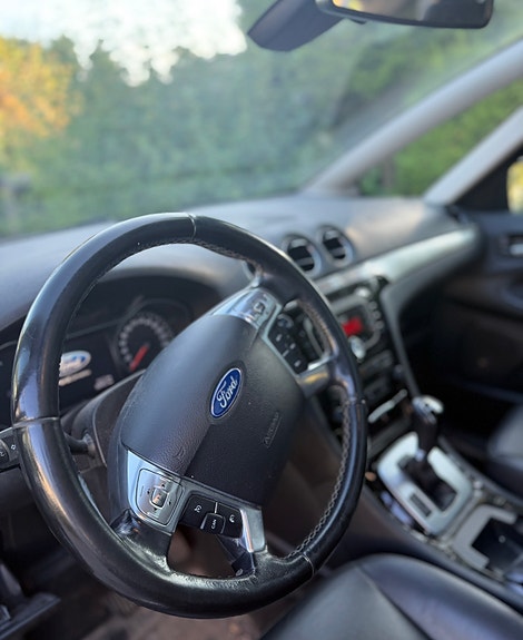 Ford S-MAX 5 of 13