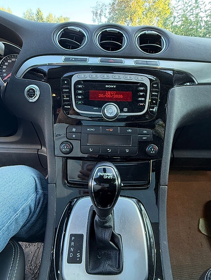 Ford S-MAX 9 of 13