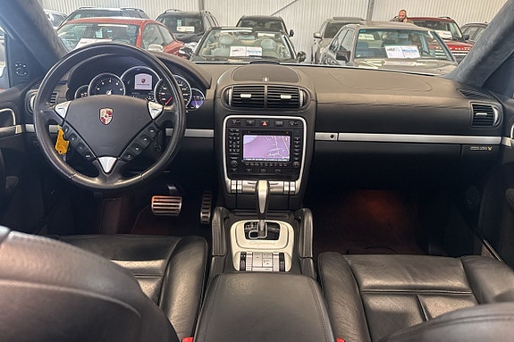 Porsche Cayenne Turbo 20 of 21