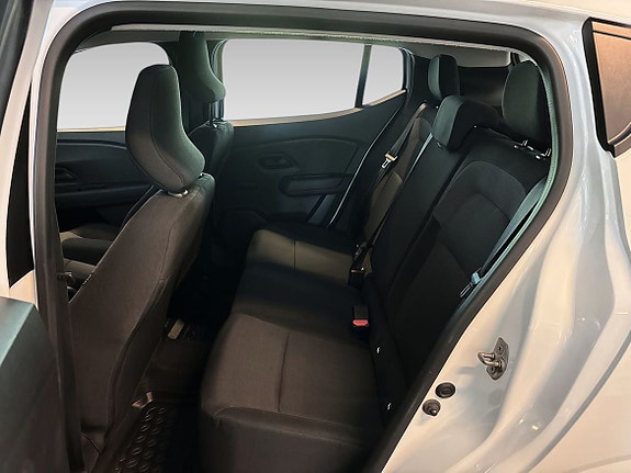 Dacia Sandero 10 of 13