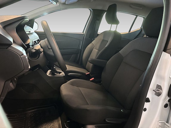 Dacia Sandero 8 of 13