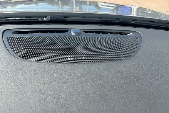 Volvo V60 15 of 16