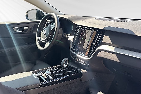 Volvo V60 10 of 16