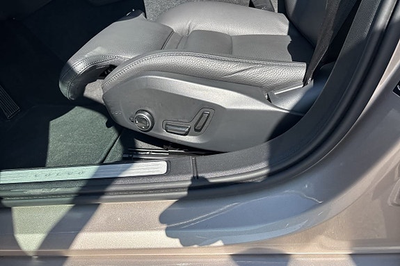 Volvo V60 14 of 16