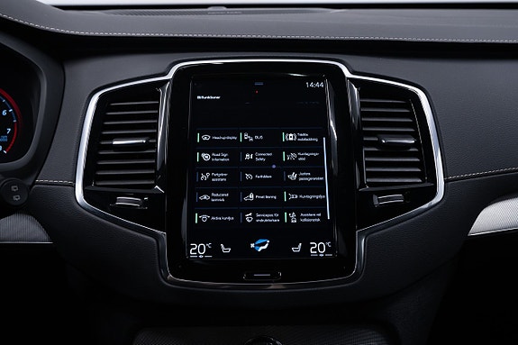 Volvo XC90 27 of 28