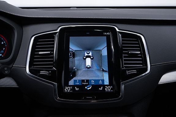 Volvo XC90 24 of 28