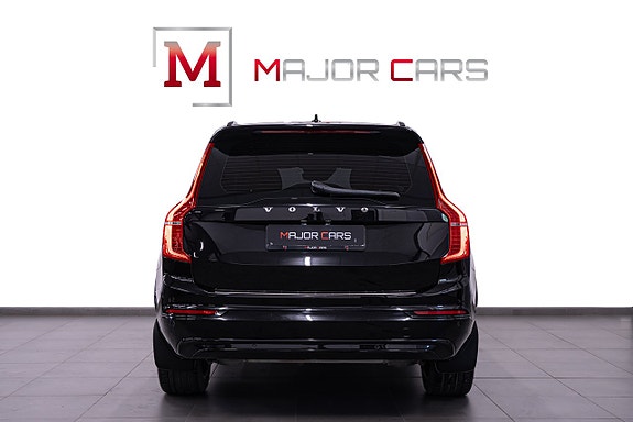 Volvo XC90 5 of 28