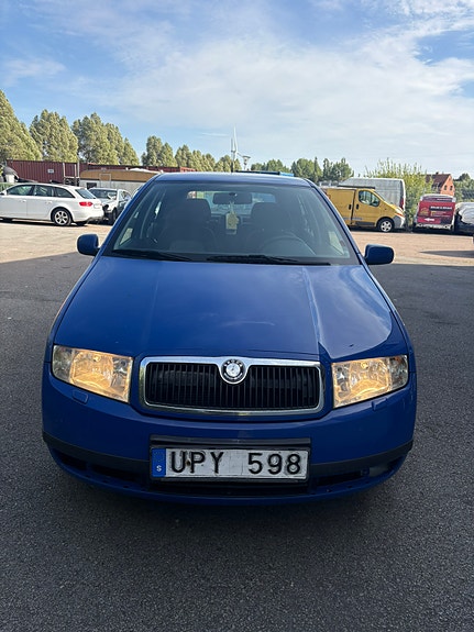 Skoda Fabia 2 of 7