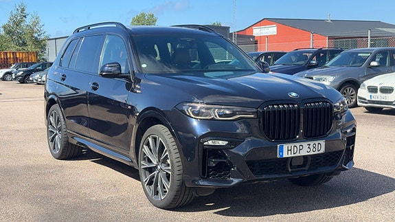 BMW X7 3 of 30