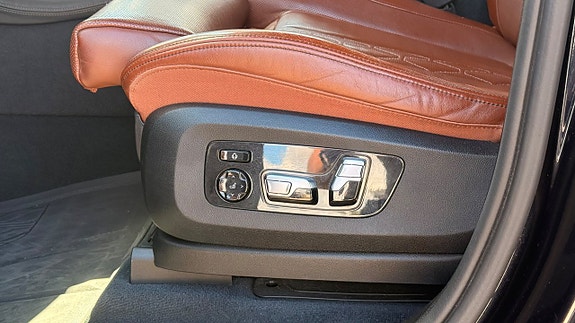 BMW X7 11 of 30