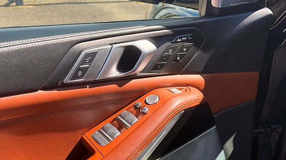 BMW X7 12 of 30