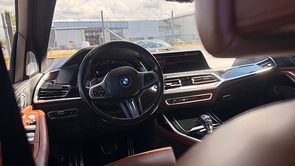 BMW X7 10 of 30