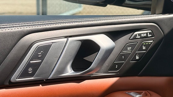 BMW X7 13 of 30