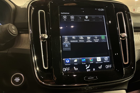 Volvo XC40 18 of 19