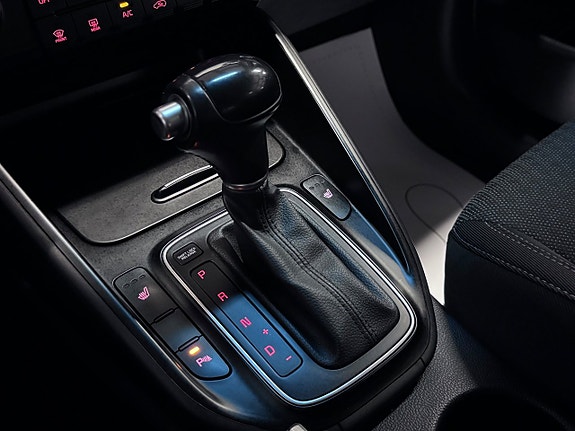 Kia Carens 23 of 25