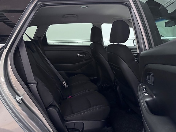 Kia Carens 16 of 25