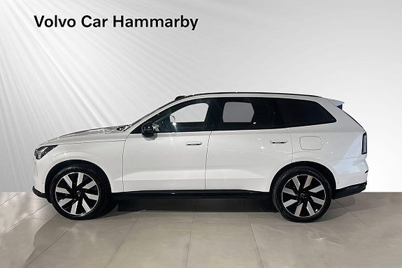 Volvo EX90 3 of 22