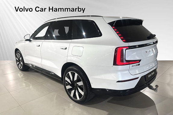 Volvo EX90 4 of 22