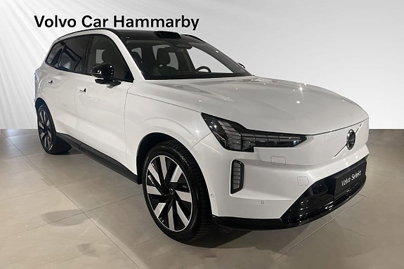 Volvo EX90 6 of 22