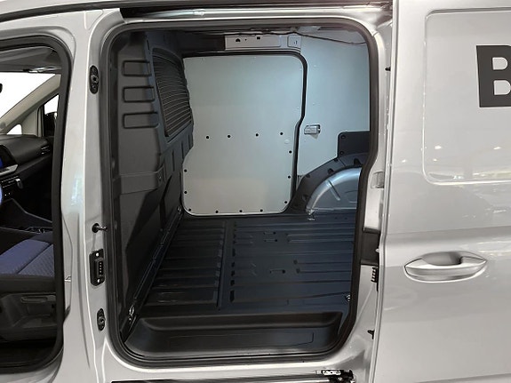 Ford Transit Connect 6 of 20