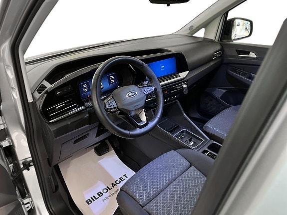 Ford Transit Connect 9 of 20