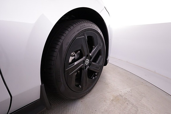 Volkswagen ID.7 15 of 26